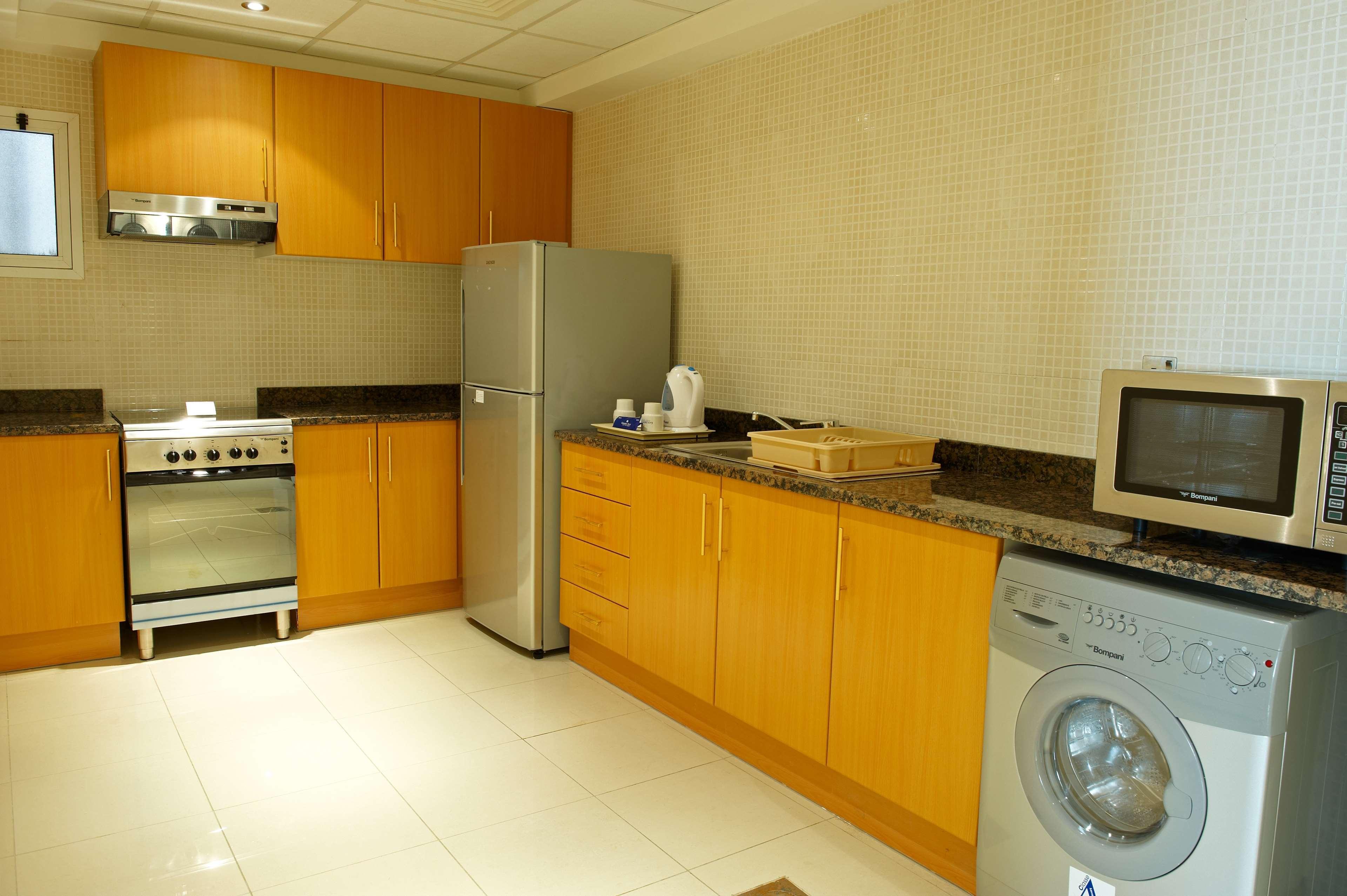 אפרטהוטל Golden Tulip שארג'ה מראה חיצוני תמונה