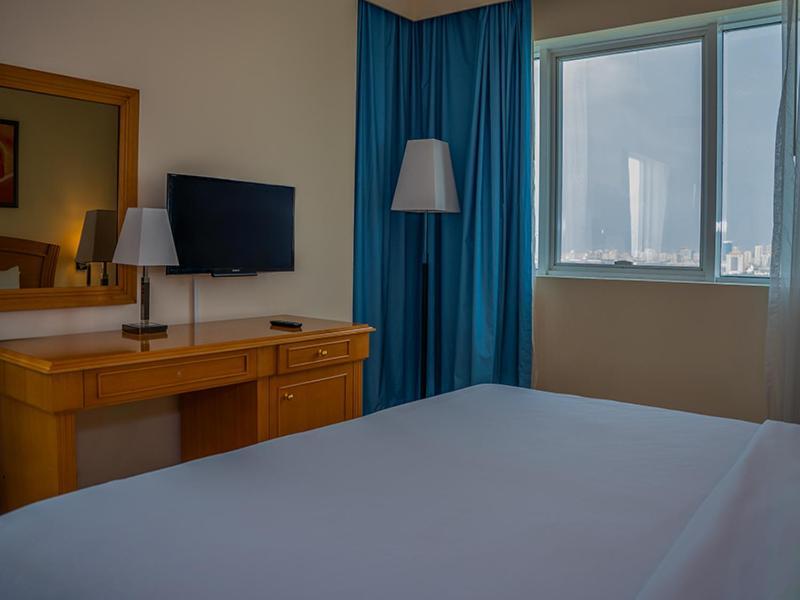 אפרטהוטל Golden Tulip שארג'ה מראה חיצוני תמונה