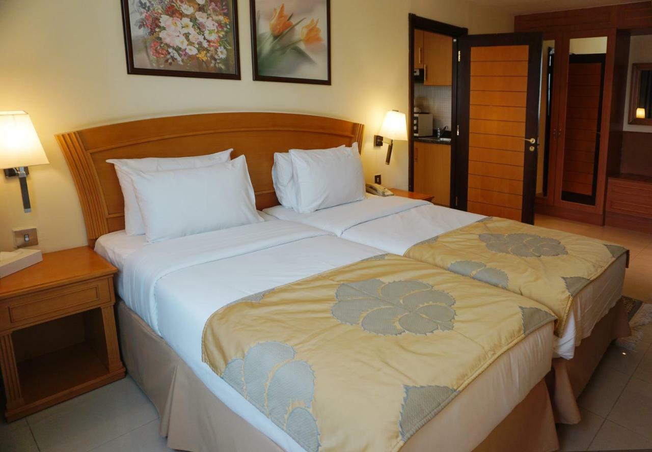 אפרטהוטל Golden Tulip שארג'ה מראה חיצוני תמונה