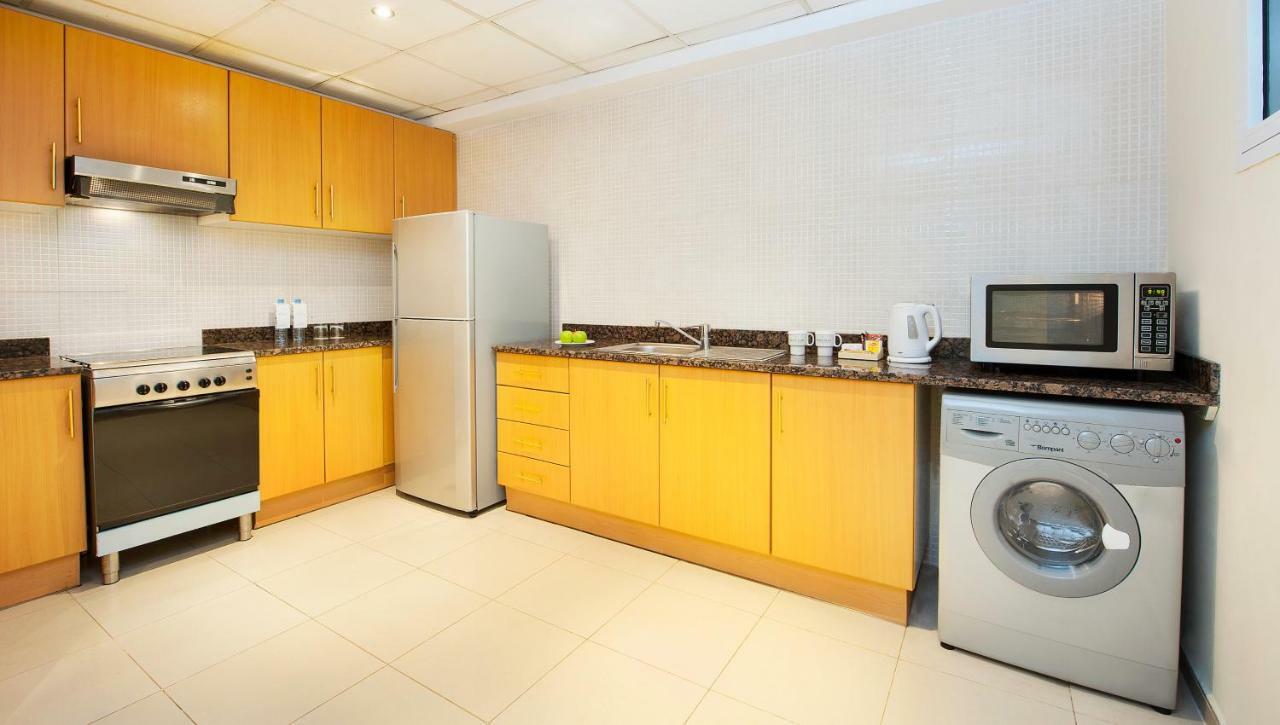 אפרטהוטל Golden Tulip שארג'ה מראה חיצוני תמונה